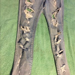 American eagle super distressed jeans